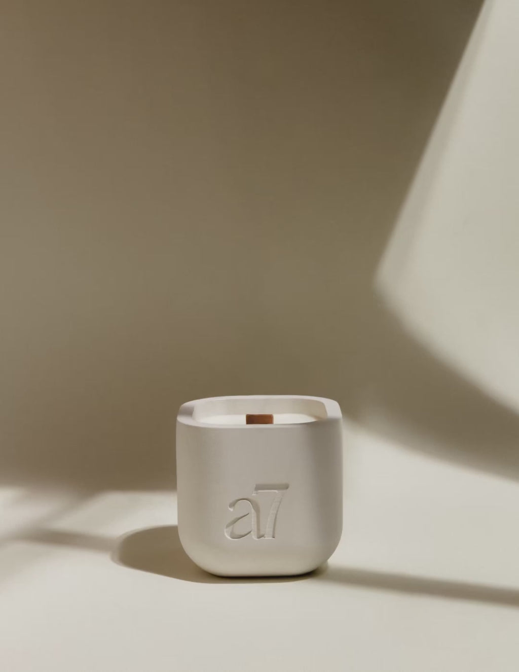 Свічка 07 White Cashmere